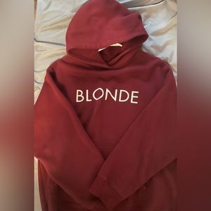 Blonde sweater size XL / XXL